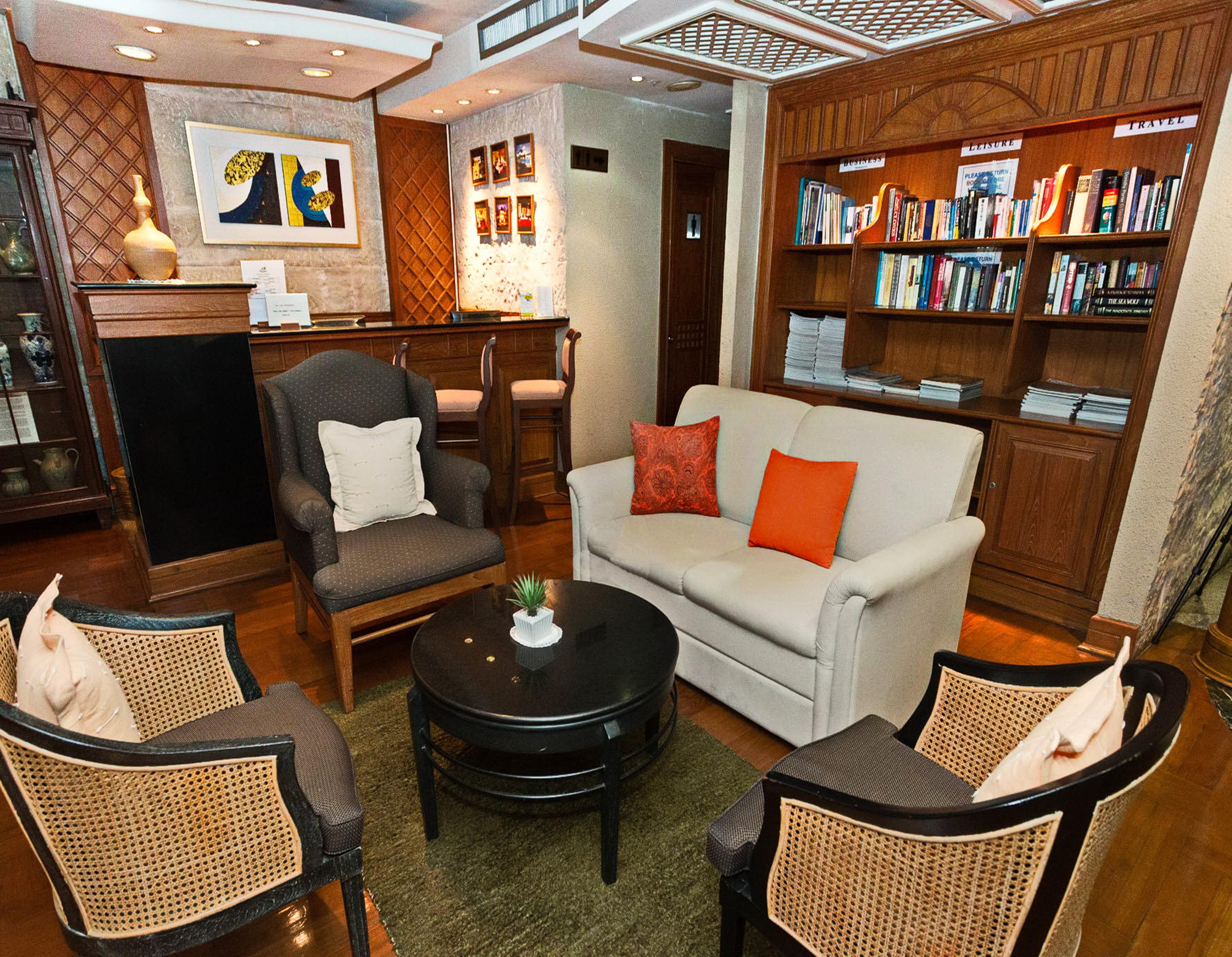 Silom Serene A Boutique Hotel Bangkok Luaran gambar