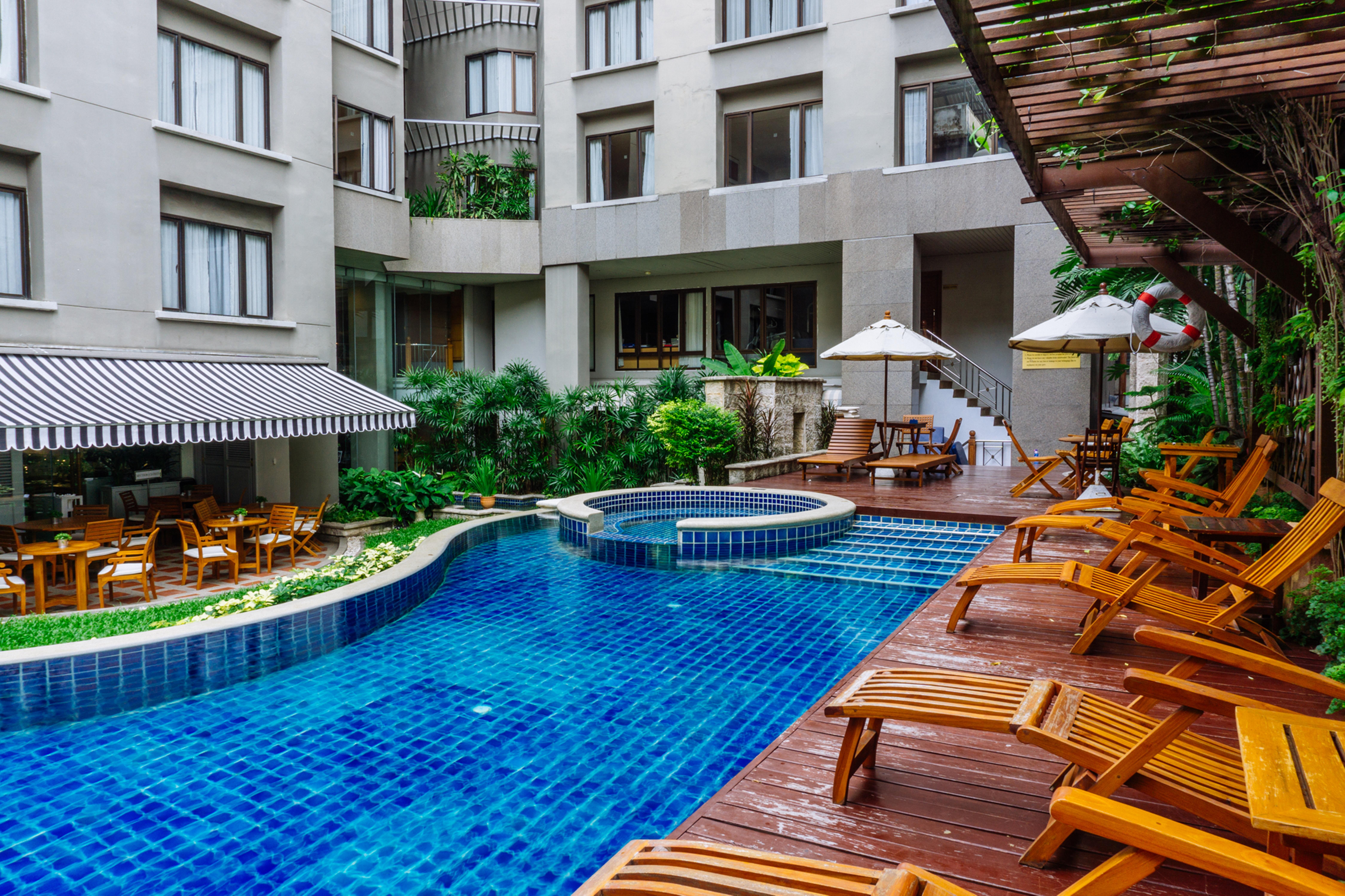 Silom Serene A Boutique Hotel Bangkok Luaran gambar