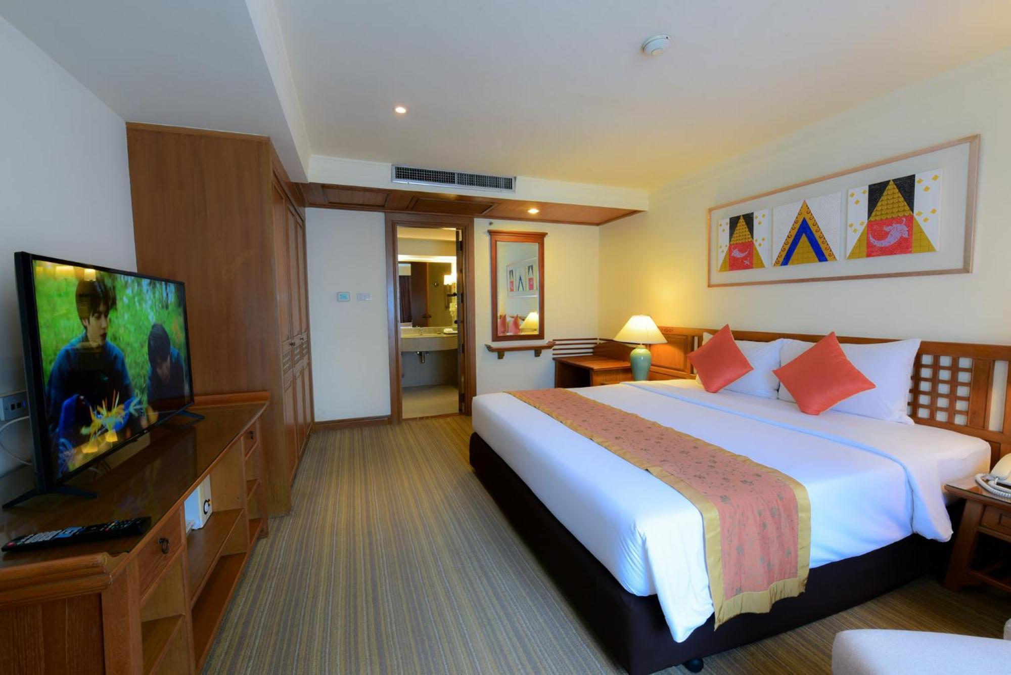 Silom Serene A Boutique Hotel Bangkok Luaran gambar