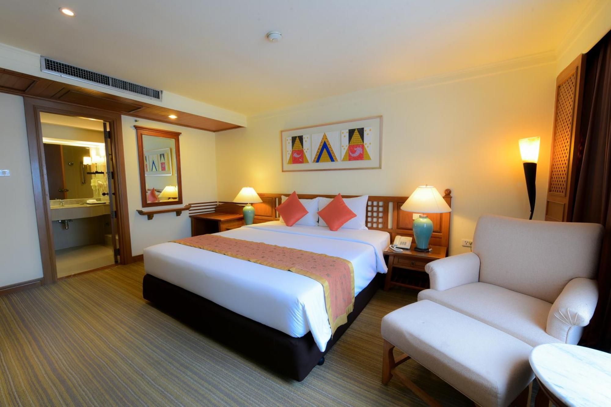 Silom Serene A Boutique Hotel Bangkok Luaran gambar