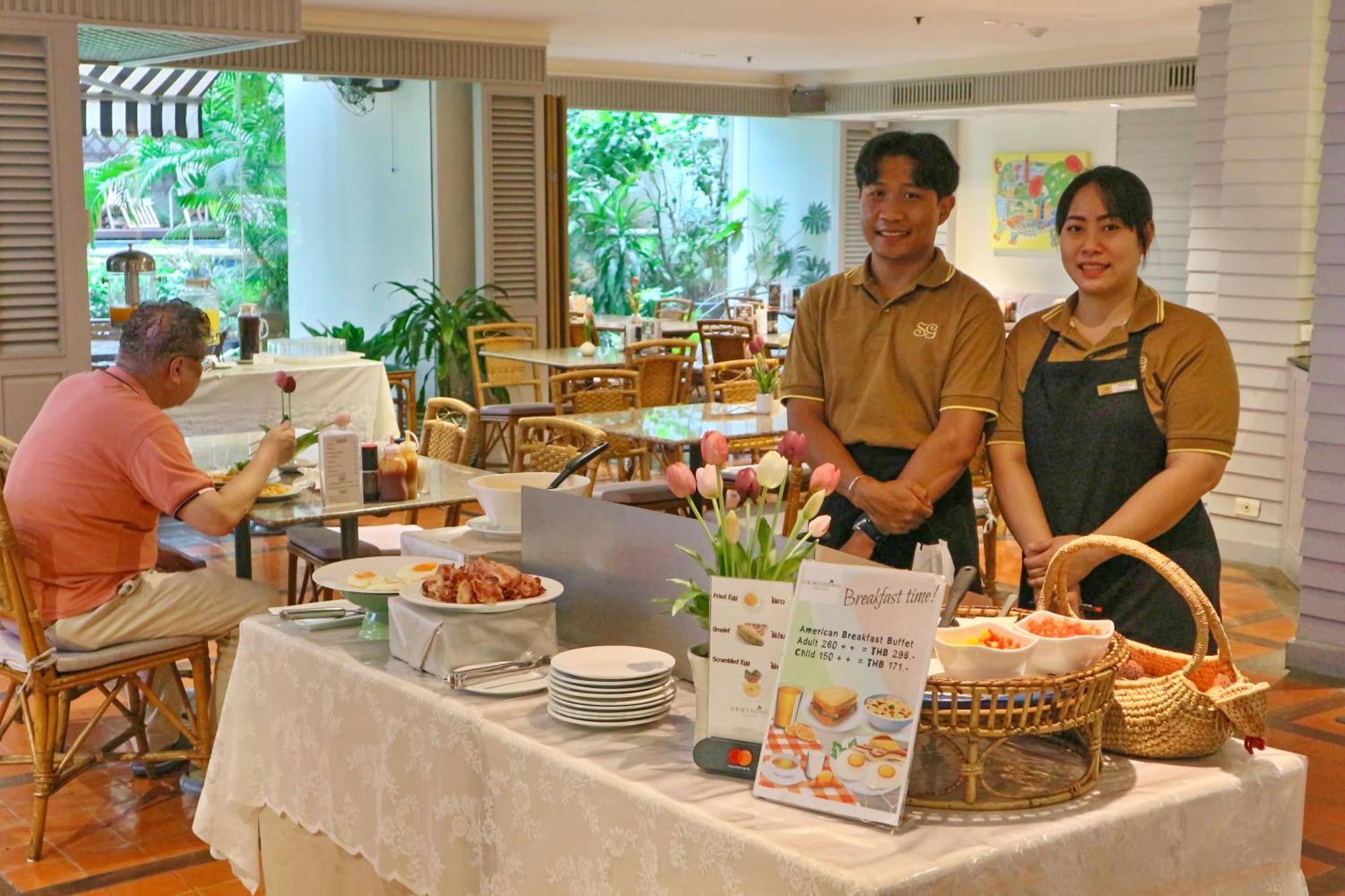 Silom Serene A Boutique Hotel Bangkok Luaran gambar