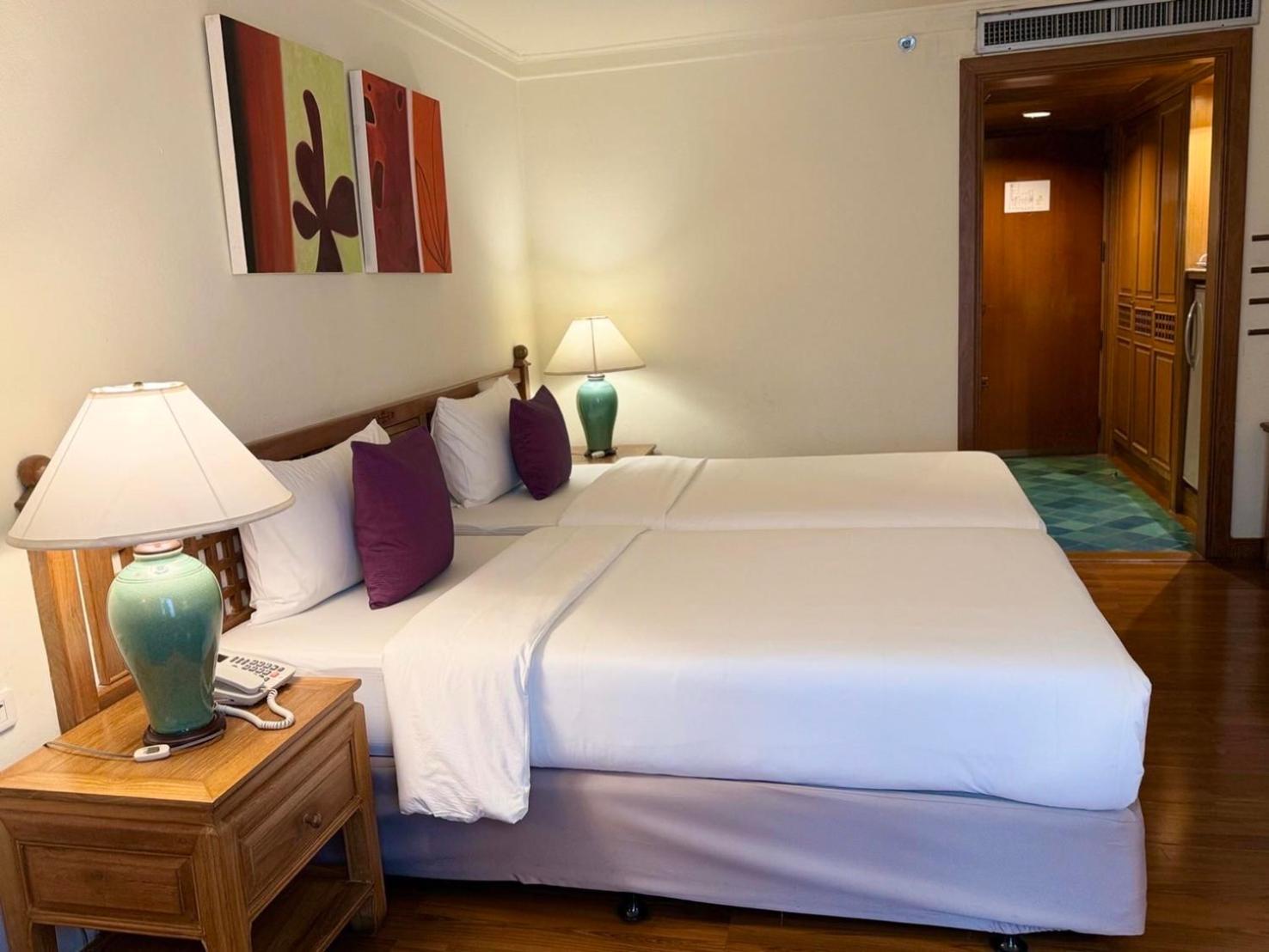 Silom Serene A Boutique Hotel Bangkok Luaran gambar
