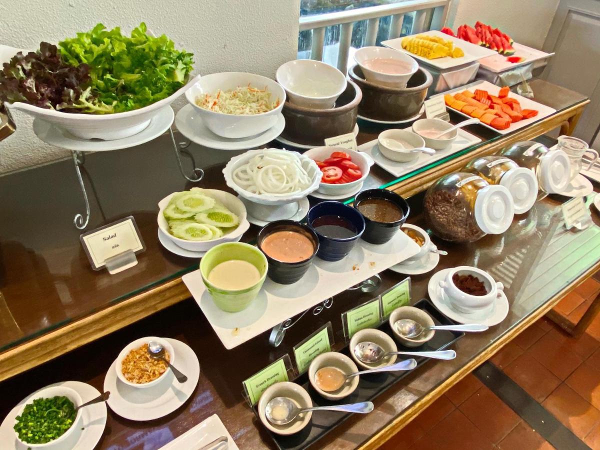 Silom Serene A Boutique Hotel Bangkok Luaran gambar